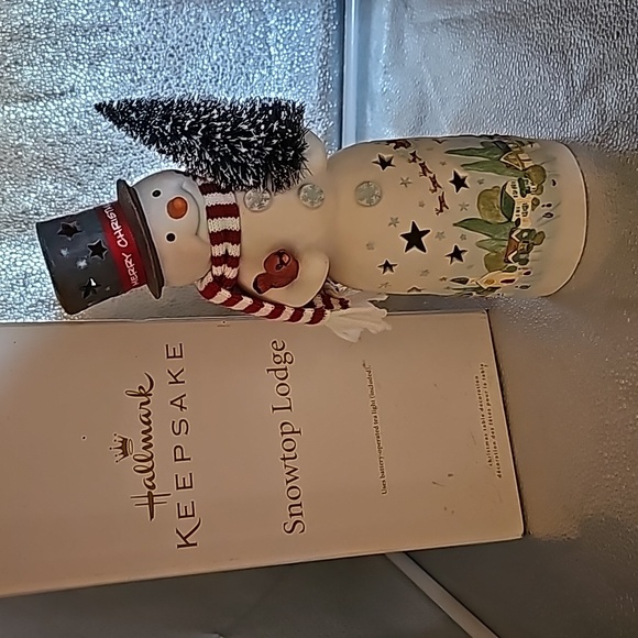 Hallmark Snowtop Lodge snowman - Picture 1 of 2